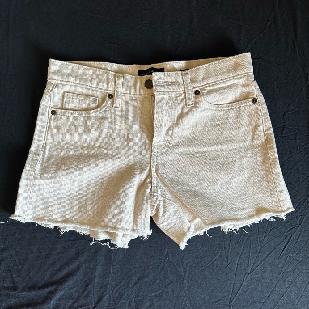 Banana Republic Women’s Mid-Rise Shorts Size 26